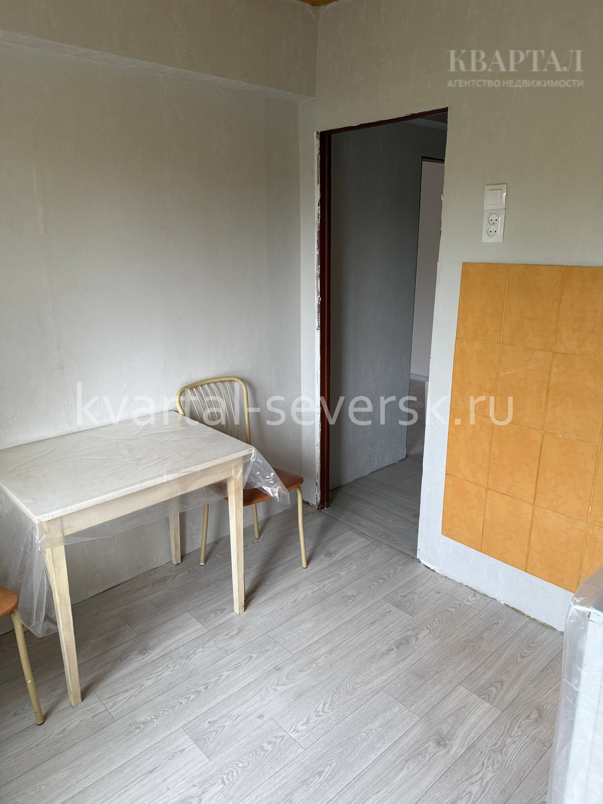Продажа 2 к. квартиры в г. Северске на ул. Крупской, д. 6 — 44.4 м², 3/5 эт.