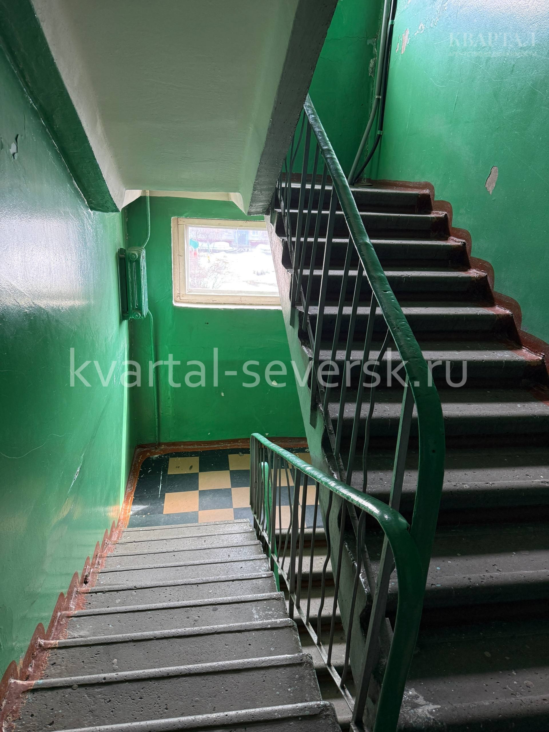 2 к. квартира в г. Северске на пр-кт. Коммунистический, д. 80 — 44.2 м²,5/5 эт