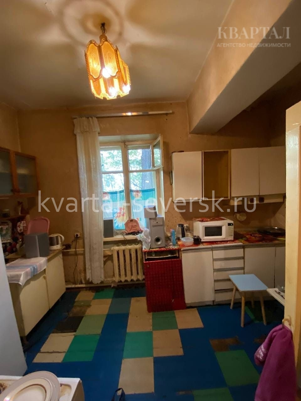 Комната в 3 к. в г. Северске на ул. Первомайская, д. 18 — 20.3 м², 1/2 эт.